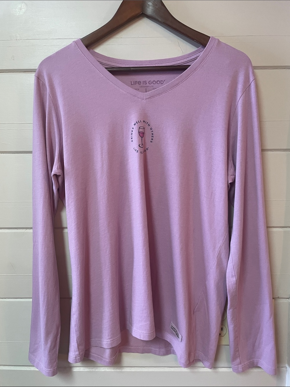NWT Life is Good Drinks Well With Others V Neck Long Sleeve Shirt Size L.